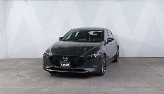Mazda • Mazda 3