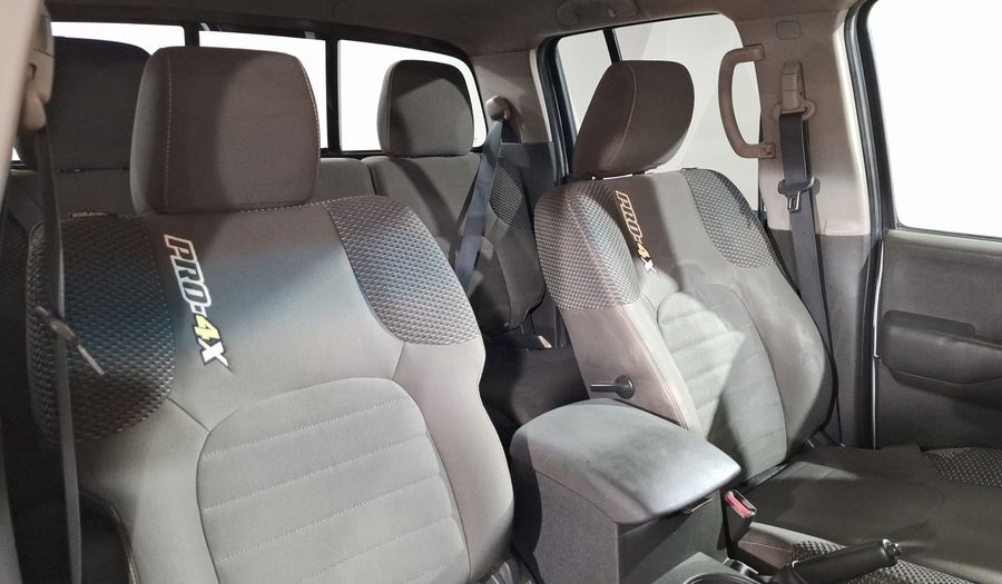Nissan Frontier 4.0 CREW CAB PRO 4X AT 4WD Pickup 2014