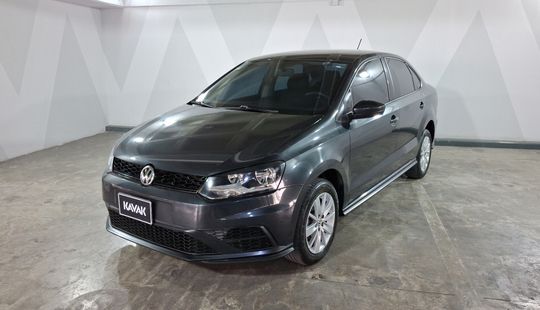 Volkswagen • Vento