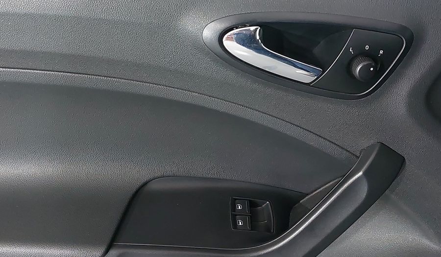 Seat Ibiza 1.6 REFERENCE MT Hatchback 2016