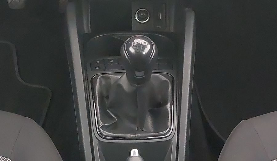 Seat Ibiza 1.6 REFERENCE MT Hatchback 2016