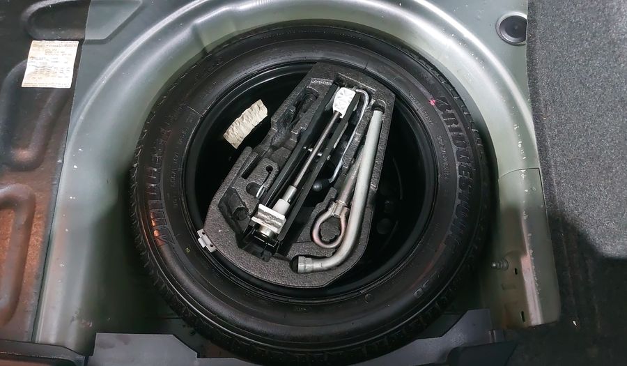 Seat Ibiza 1.6 REFERENCE MT Hatchback 2016