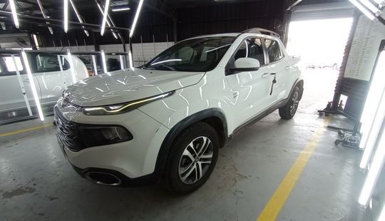 Fiat • Toro