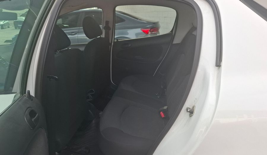 Peugeot 207 1.4 ACTIVE Hatchback 2012