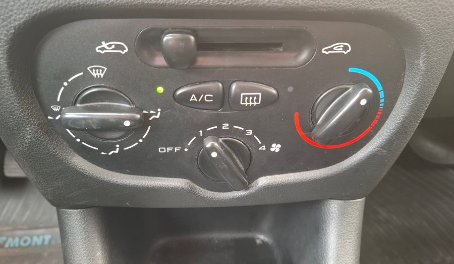 Peugeot 207 1.4 ACTIVE Hatchback 2012