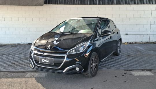 Peugeot • 208