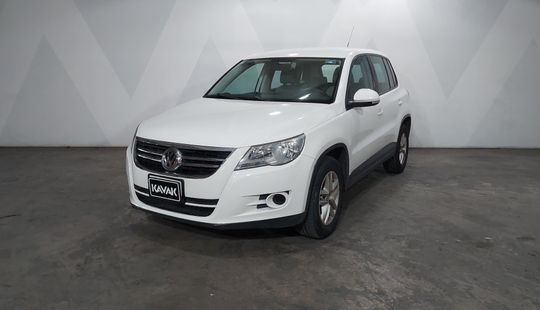 Volkswagen • Tiguan