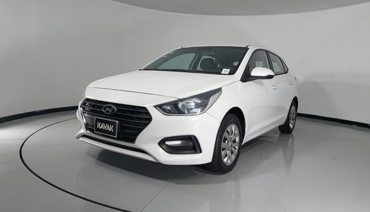 Hyundai • Accent