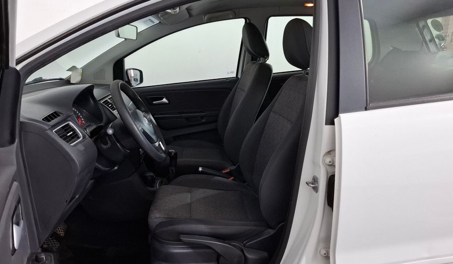 Volkswagen Fox 1.6 HIGHLINE Hatchback 2013