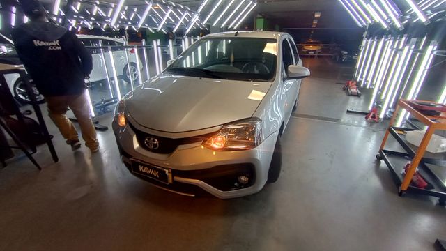 Toyota Etios 1.5 X