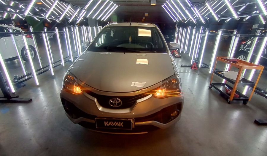 Toyota Etios 1.5 X Hatchback 2020