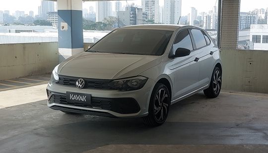 Volkswagen • Polo