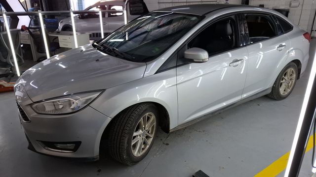 Ford Focus III 2.0 SE
