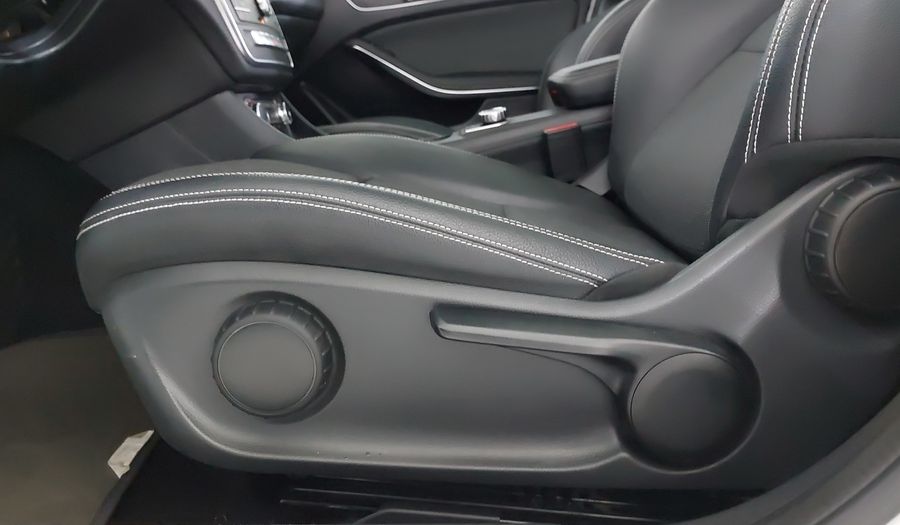 Mercedes Benz Clase A 1.6 200 STYLE DCT Hatchback 2018