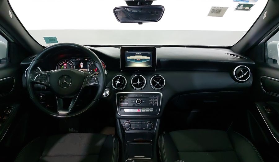 Mercedes Benz Clase A 1.6 200 STYLE DCT Hatchback 2018