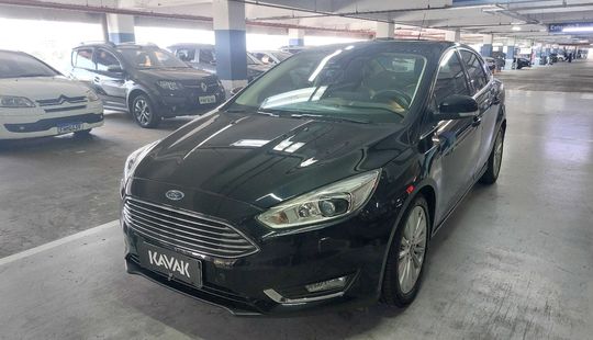 Ford • Focus
