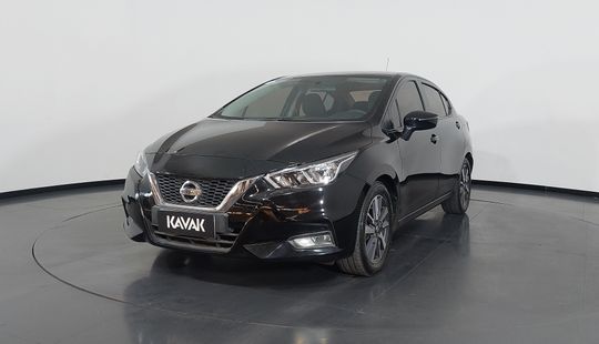Nissan • Versa