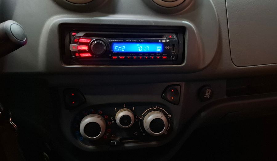 Fiat Uno 1.4 8V ATTRACTIVE 5P Hatchback 2012