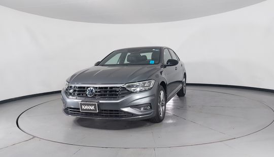 Volkswagen • Jetta