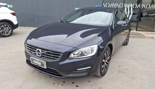Volvo • S60