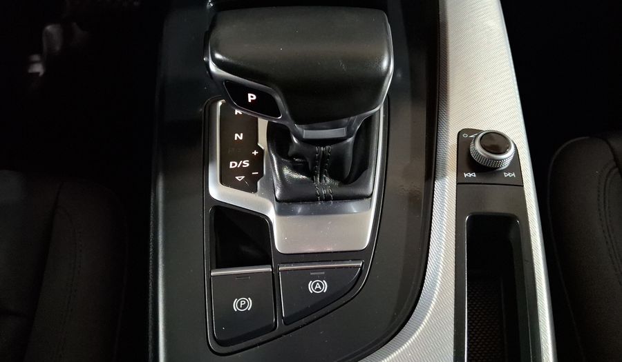 Audi A4 2.0 MHEV 40 TFSI SELECT DCT Sedan 2021