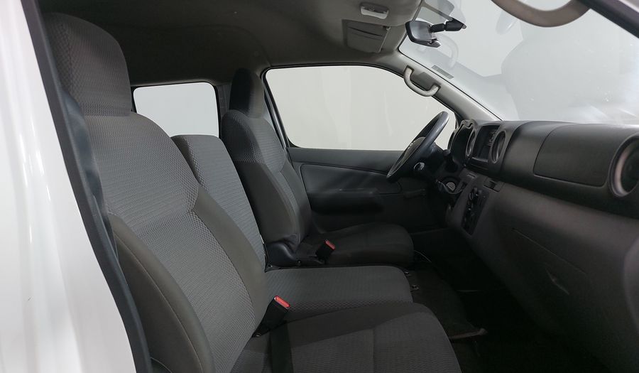 Nissan Nv350 Urvan 2.5 15 PASAJEROS AMPLIA A/A PAQ SEG/TPMS Van 2022