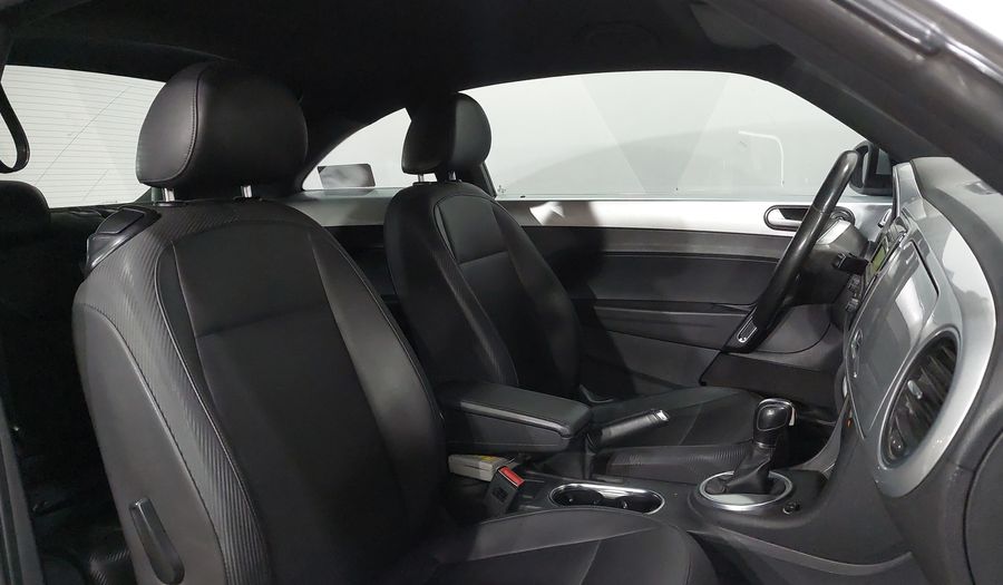 Volkswagen Beetle 2.5 SPORT PAQUETE BASICO TIPTRONIC Hatchback 2015