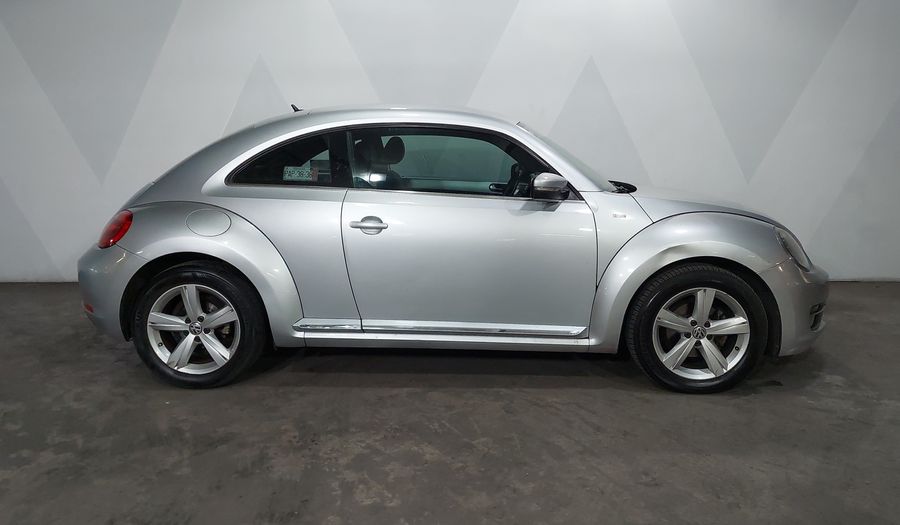 Volkswagen Beetle 2.5 SPORT PAQUETE BASICO TIPTRONIC Hatchback 2015