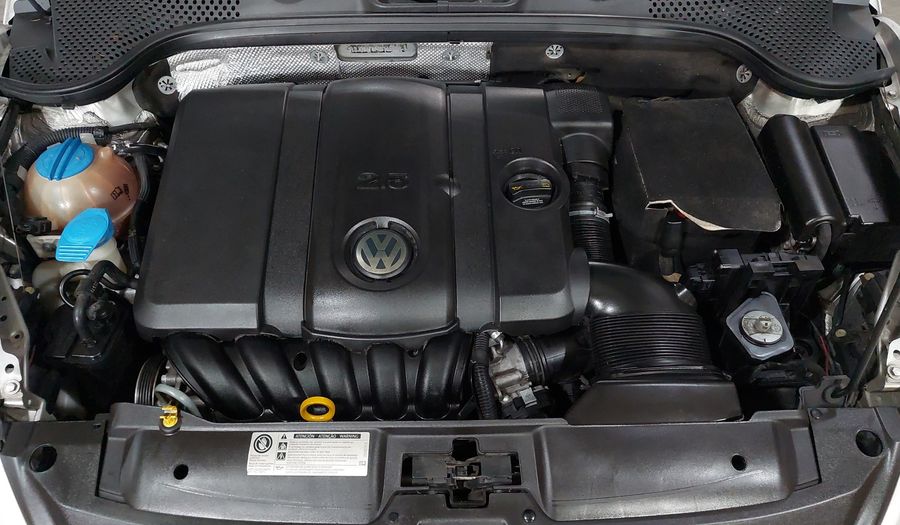 Volkswagen Beetle 2.5 SPORT PAQUETE BASICO TIPTRONIC Hatchback 2015