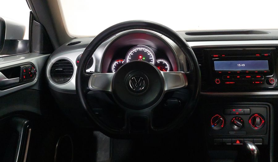 Volkswagen Beetle 2.5 SPORT PAQUETE BASICO TIPTRONIC Hatchback 2015