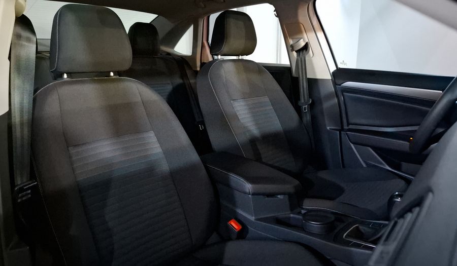 Volkswagen Jetta 1.4 TRENDLINE AUTO Sedan 2023
