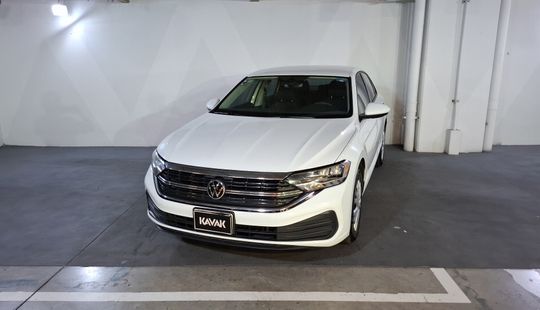 Volkswagen • Jetta
