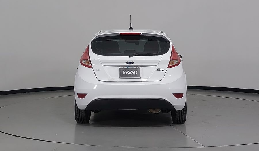 Ford Fiesta 1.6 SE MT Hatchback 2014