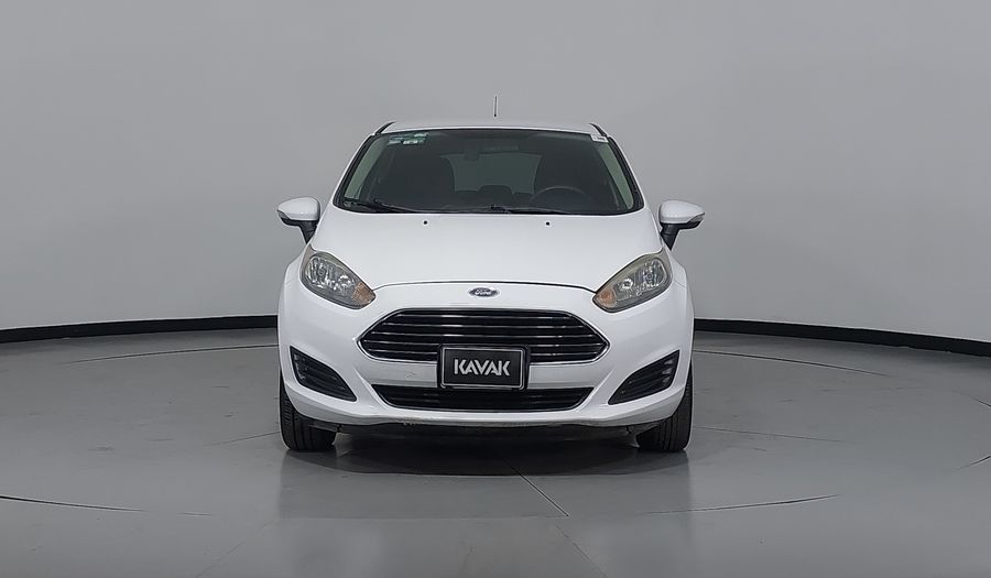 Ford Fiesta 1.6 SE MT Hatchback 2014
