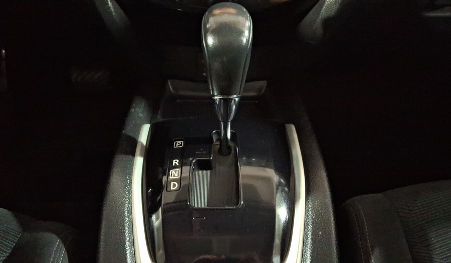 Nissan X-trail 2.5 ADVANCE 2 ROW CVT Suv 2015