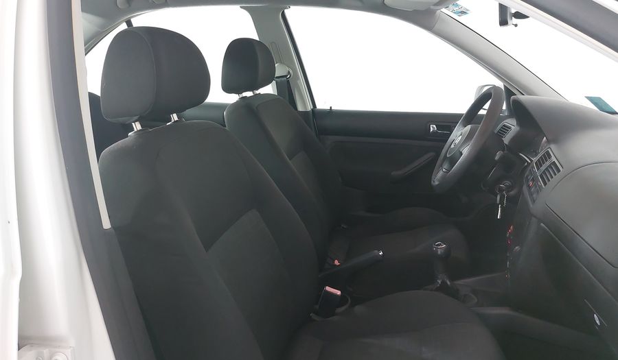Volkswagen Jetta Clasico 2.0 CL MT Sedan 2013