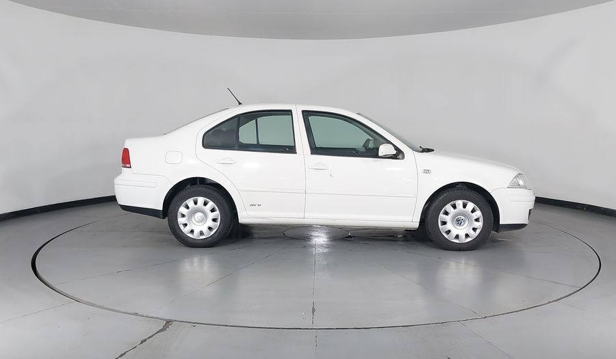 Volkswagen Jetta Clasico 2.0 CL MT Sedan 2013