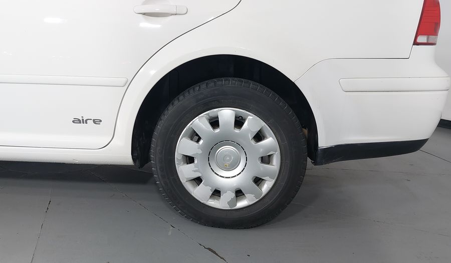 Volkswagen Jetta Clasico 2.0 CL MT Sedan 2013