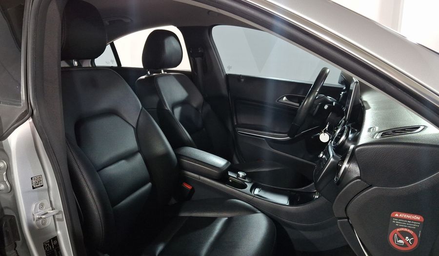 Mercedes Benz Clase Cla 1.6 CLA 200 CGI SPORT AT Coupe 2016