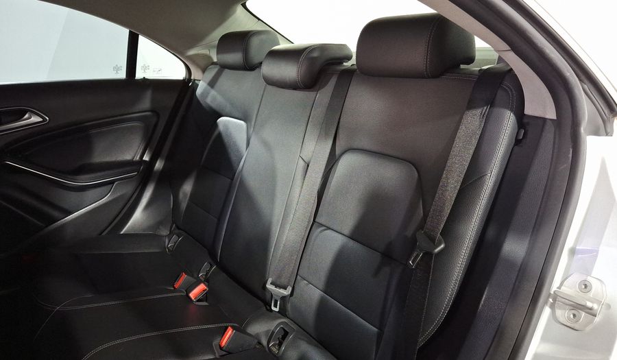 Mercedes Benz Clase Cla 1.6 CLA 200 CGI SPORT AT Coupe 2016