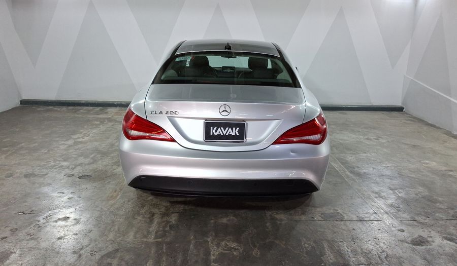 Mercedes Benz Clase Cla 1.6 CLA 200 CGI SPORT AT Coupe 2016