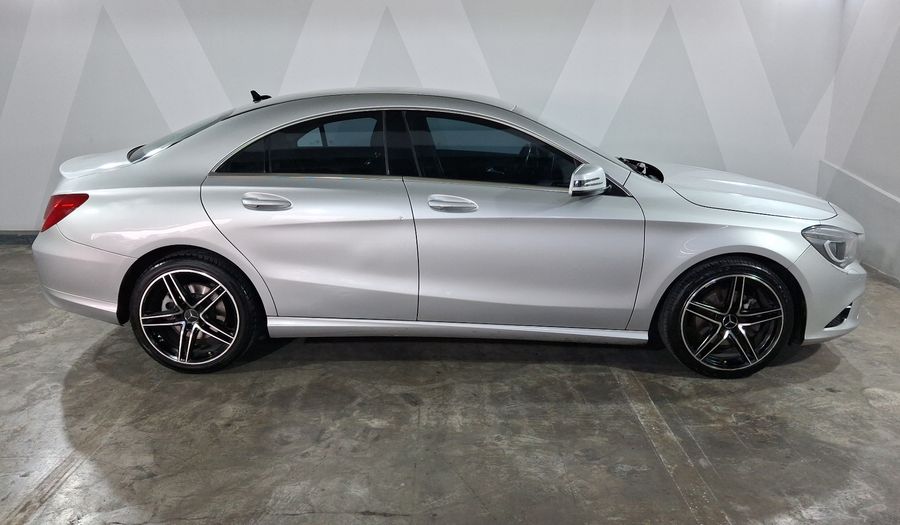 Mercedes Benz Clase Cla 1.6 CLA 200 CGI SPORT AT Coupe 2016