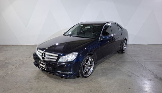 Mercedes Benz • Clase C