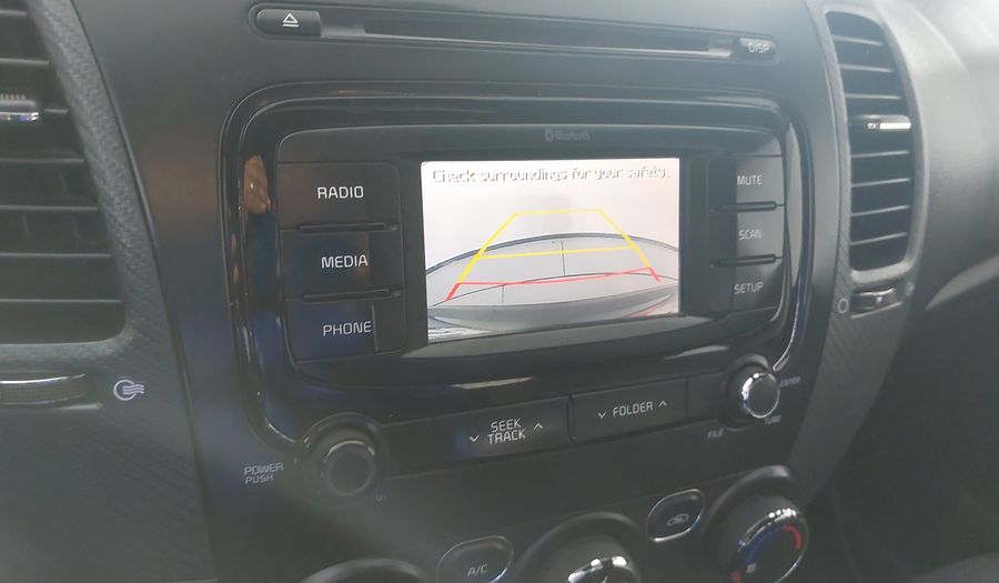 Kia Forte 2.0 L AUTO Sedan 2017