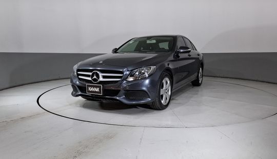 Mercedes Benz • Clase C
