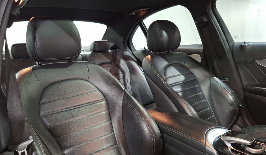 Mercedes Benz Clase C 2.0 250 CGI SPORT AT Sedan 2015