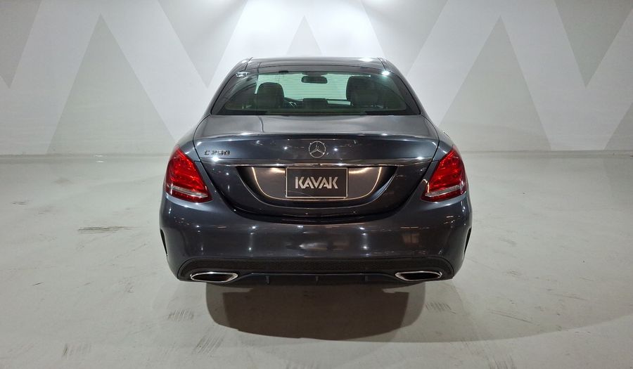 Mercedes Benz Clase C 2.0 250 CGI SPORT AT Sedan 2015