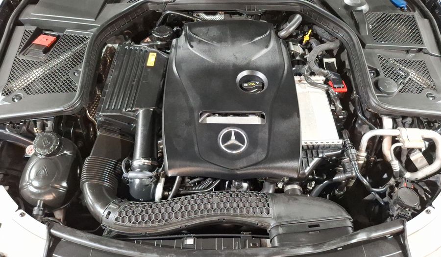 Mercedes Benz Clase C 2.0 250 CGI SPORT AT Sedan 2015