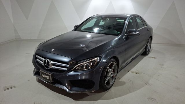 Mercedes Benz • Clase C