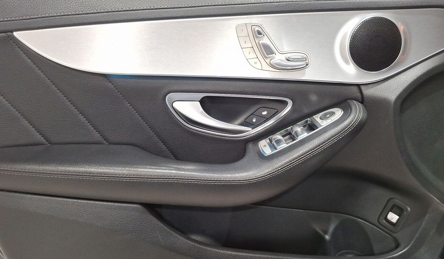 Mercedes Benz Clase C 2.0 250 CGI SPORT AT Sedan 2015